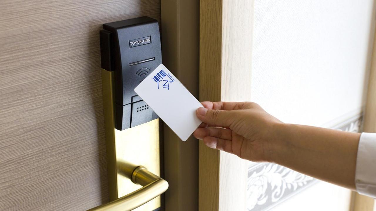 Toyoko Inn Tokyo Shinagawa-Eki Takanawa-Guchi Extérieur photo