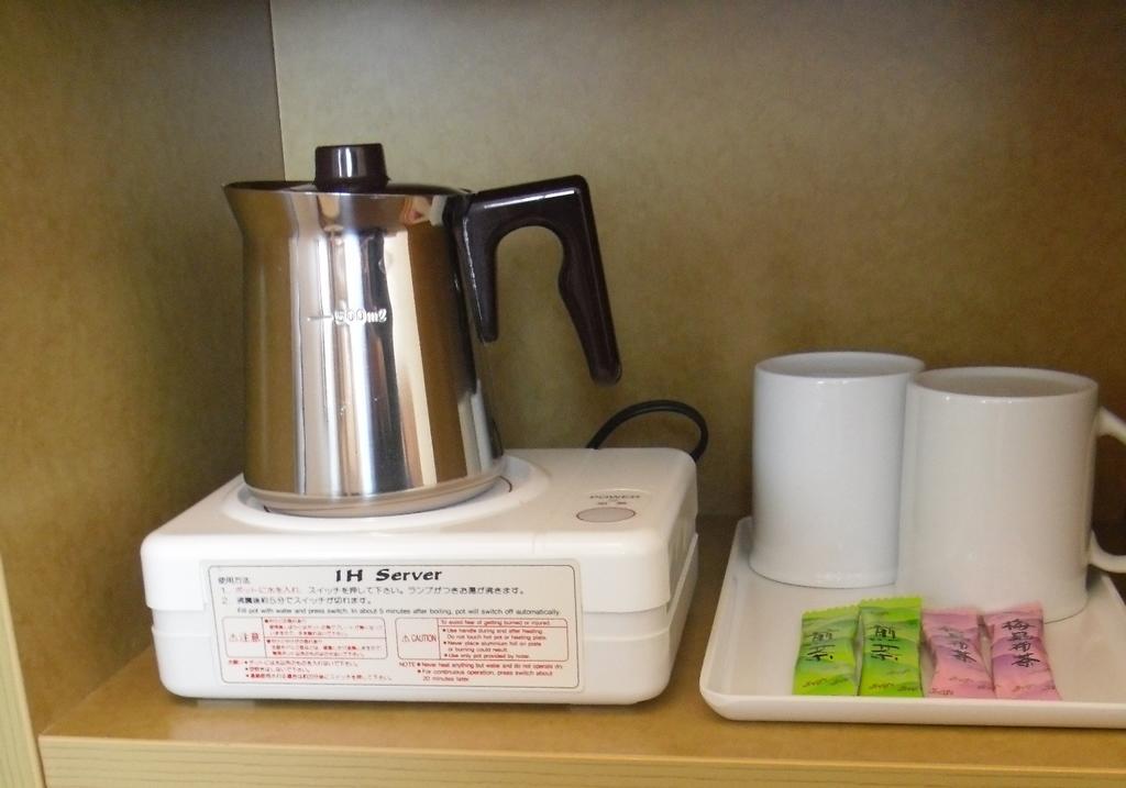 Toyoko Inn Tokyo Shinagawa-Eki Takanawa-Guchi Extérieur photo