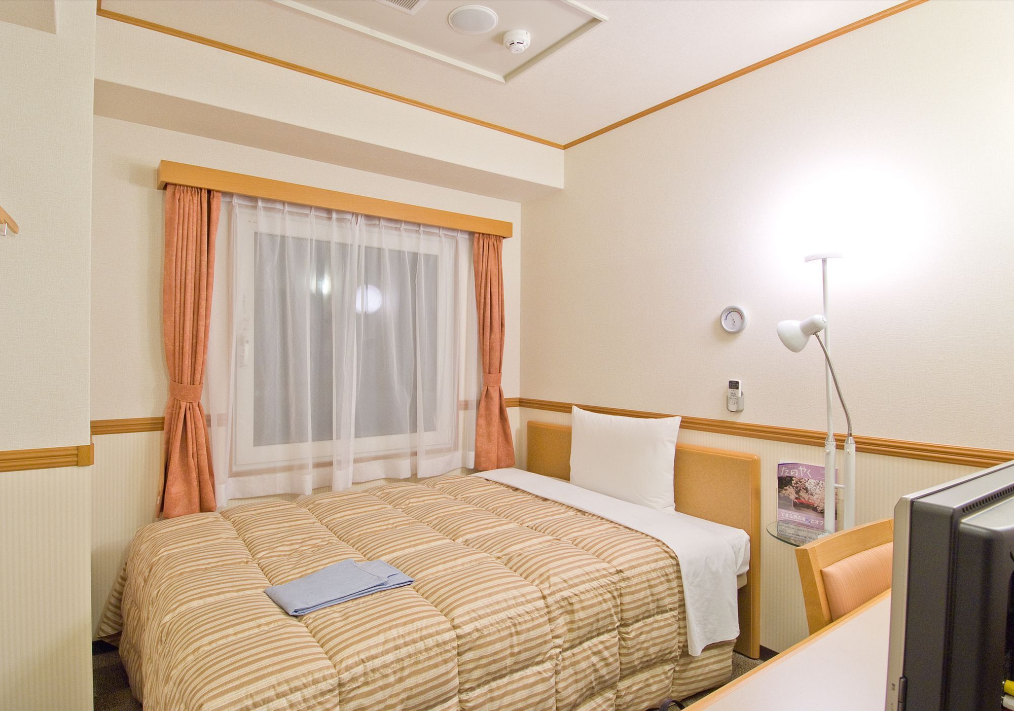 Toyoko Inn Tokyo Shinagawa-Eki Takanawa-Guchi Extérieur photo